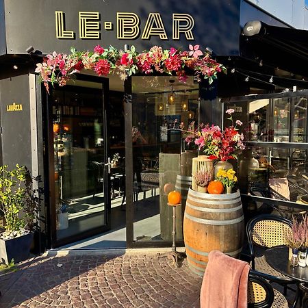 Boutique Hotel Le•Bar Зандфорт Экстерьер фото