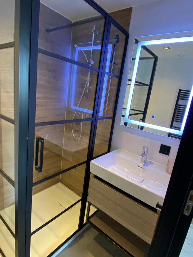 Boutique Hotel Le•Bar Зандфорт Экстерьер фото