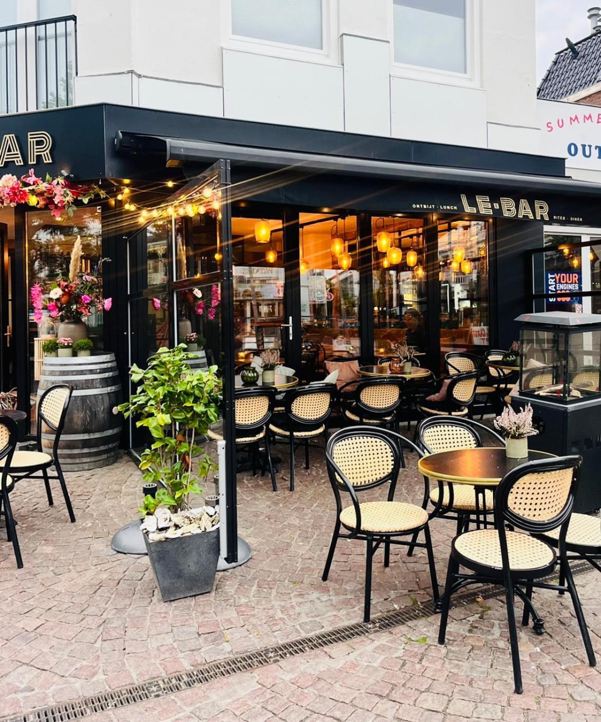 Boutique Hotel Le•Bar Зандфорт Экстерьер фото