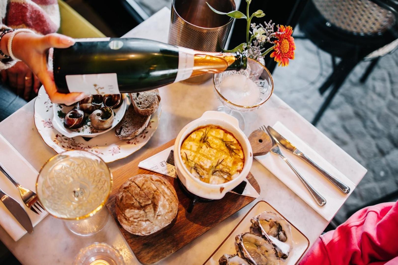 Boutique Hotel Le•Bar Зандфорт Экстерьер фото